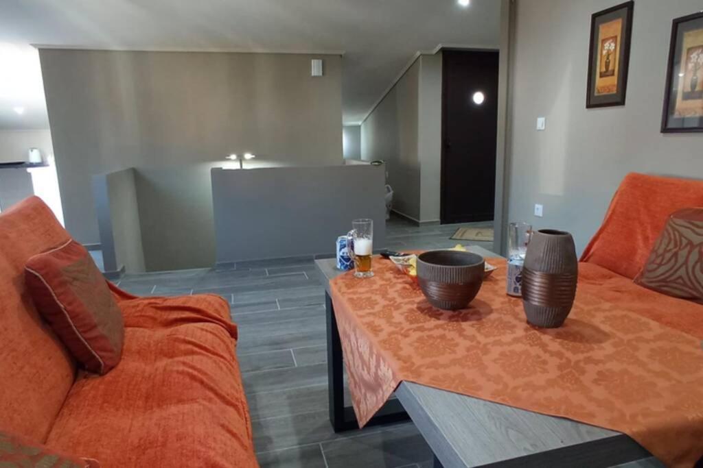 Aretoysa Center Luxury Suites 2 Néa Péramos Extérieur photo