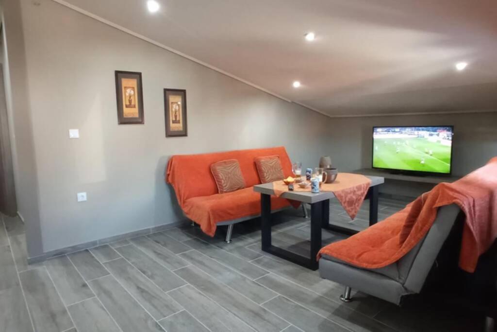 Aretoysa Center Luxury Suites 2 Néa Péramos Extérieur photo